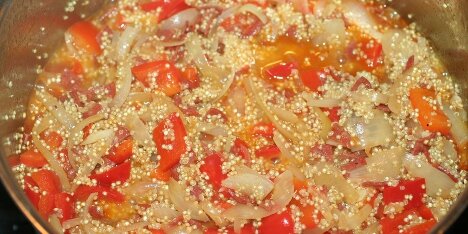 Retten simrer i gryden.