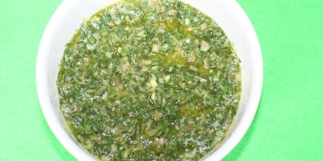 Italiensk salsa verde er smukt, grønt, velsmagende og passer til det meste.