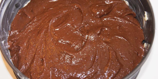 Dejen får en ekstra god smag lavet med både chokolade, kakao og sukker.