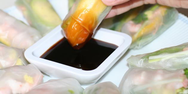 Skål med hoisinsauce.