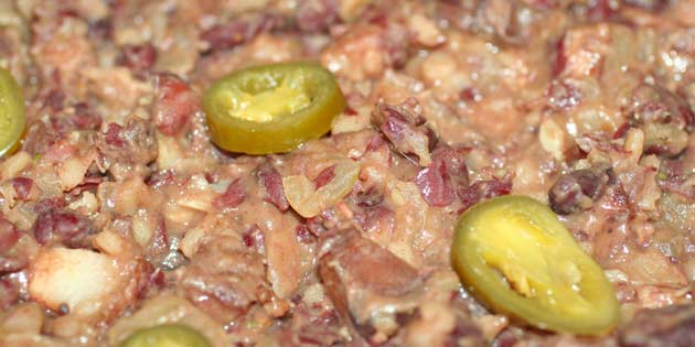 Jalapeños giver bønnemosen et mexicansk udtryk.