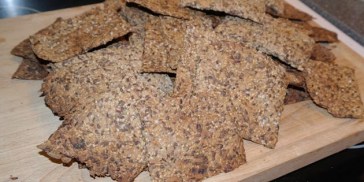 Sunde, gyldne knækbrød med en god tekstur fra de mange kerner.
