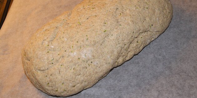 Dejen er formet og klar til at komme i ovnen