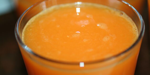 Kraftfuld juice med en kraftfuld farve.