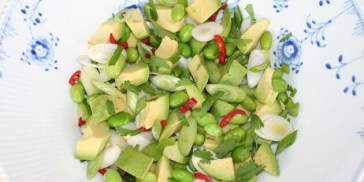 En simpel salat med mange farver og smagsindtryk.