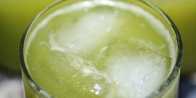 Juice med squash og isterninger