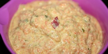 Chiliremoulade klar til servering.