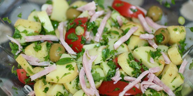 manifestation ubetalt afskaffet Salat med kartofler og skinke