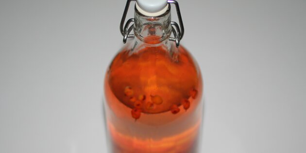 Flasken set fra oven.