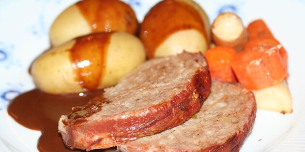 Kogte kartofler, brun sauce og forloren hare.