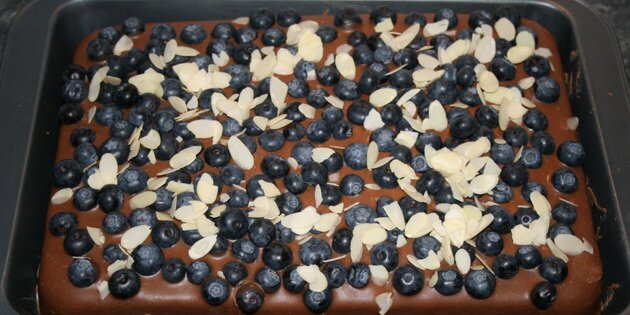 Chokoladekagen set fra oven