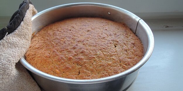 Den færdigbagte gulerodskage