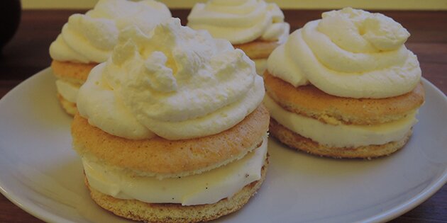 De samlede kager uden marcipan