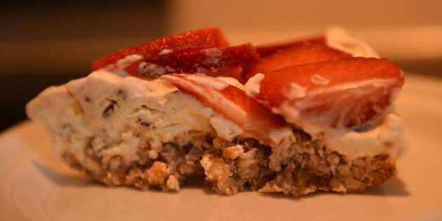 Et stykke klar til servering.