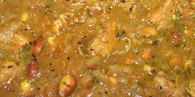 Retten simrer i gryden.