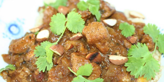 Her pyntet med frisk koriander - en vigtig krydderurt i det marokkanske køkken.