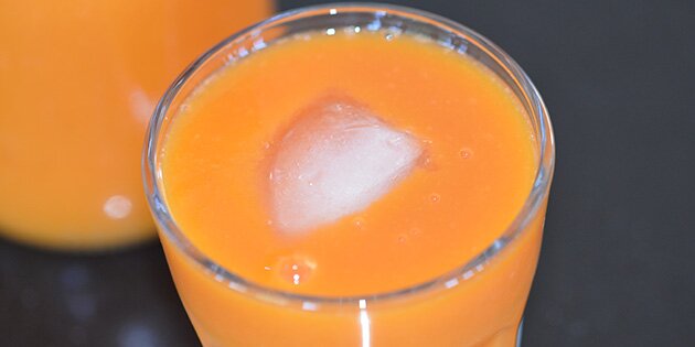 Cremet - nærmest smoothieagtig - juice med gulerod og abrikos.