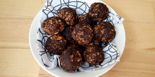 De sunde havregrynskugler får en fortræffelig skøn sødme fra bananen