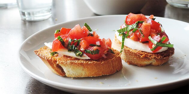 To stk. færdige bruschetta med tomat og mozzarella