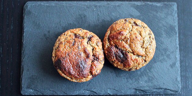 Fantastiske sunde bananmuffins med chokoladestykker.