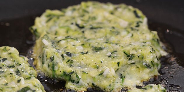 De steges i rigeligt olie...