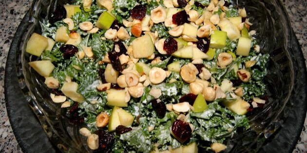 Grønkålssalaten er også flot at se på med de mange farver.