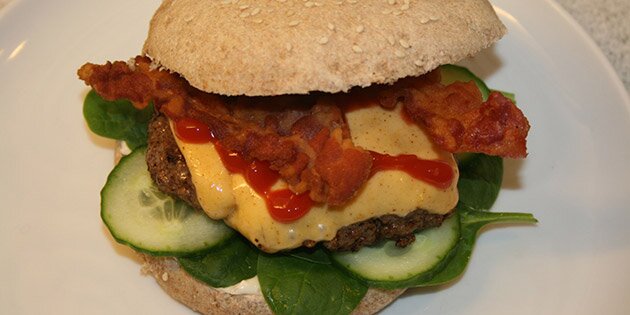 Alt den herlighed samlet mellem to burgerboller