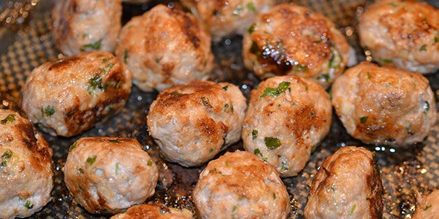 De steger på panden.