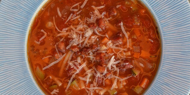 Servér et godt stykke brød til, og så er det et rent festmåltid