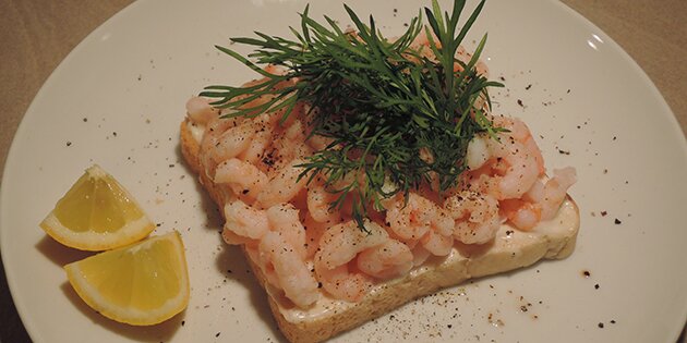 Rejemad smager ekstra godt, når det er lavet på franskbrød