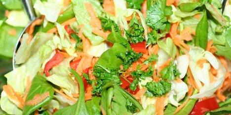Salaten kan bruges som tilbehør til langt de fleste retter.