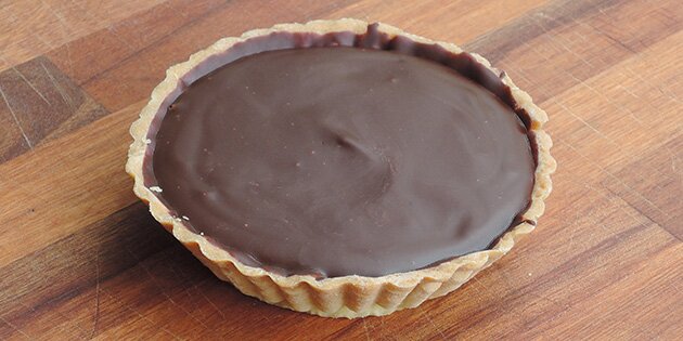 Tærten er i stil med små franske chokoladetærter