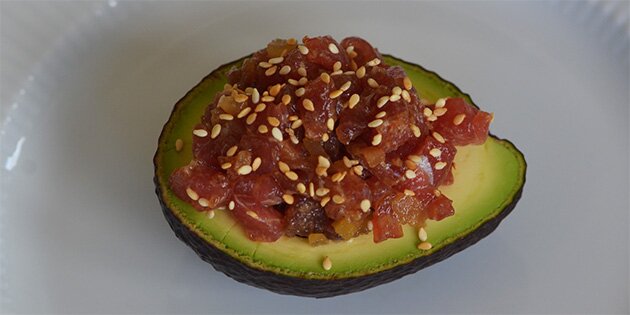 Avocado passer rigtig godt til, da det mildner den stærke wasabismag lidt.