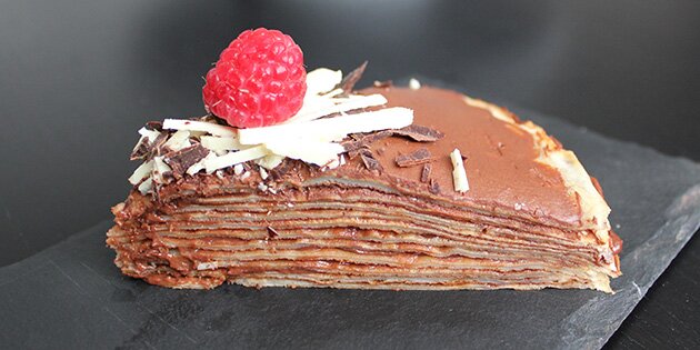 Kagen har et flot snit, hvor man rigtigt kan se de mange pandekager.