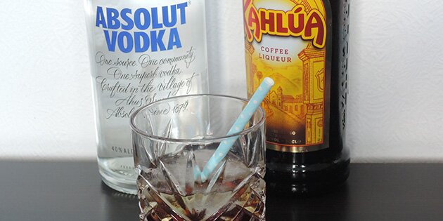 Hjernevasker er lavet på vodka, kahlua og danskvand