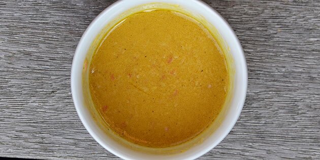 Dressingen får sin dejlige sødme fra honning