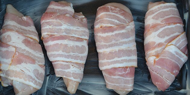Fileterne spændes op med bacon