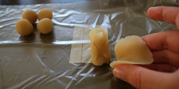 Opskriften på roserne giver en udførlig beskrivelse af fremgangsmåden