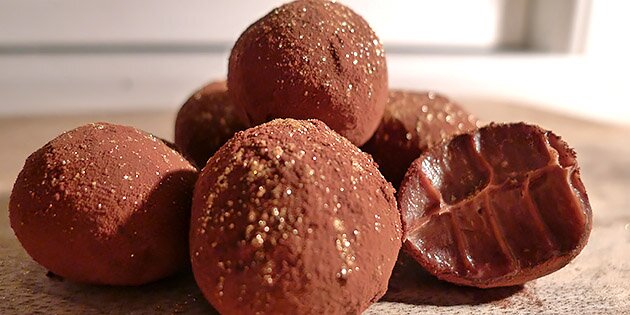 Trøflerne har en lækker smag af karamel og er rullet i kakaopulver
