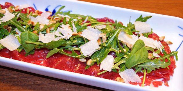 Carpaccio rucola og parmesan