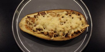 Super lækker aubergine fyldt med ris, kylling og svampe.