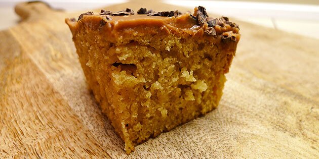 Vaniljekagen får en skøn svampet konsistens