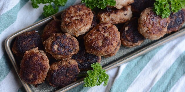 Minifrikadellerne er gode til f.eks. børnefødselsdage, tapas eller som del af en buffet.