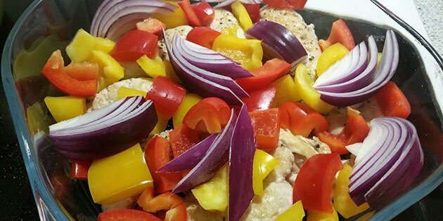 Grøntsagerne giver masser af smag til retten.