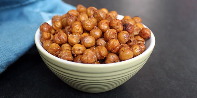 Sprøde og knasende kikærter, der er en supersund snack.