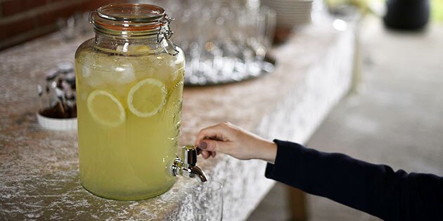 Den lækreste lemonade med vodka, som du bare bliver nødt til at prøve!