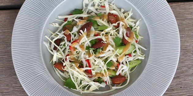 Her er dressingen kommet på.