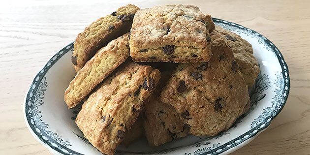 De lækre chokoladescones smager bedst den dag, de bliver bagt
