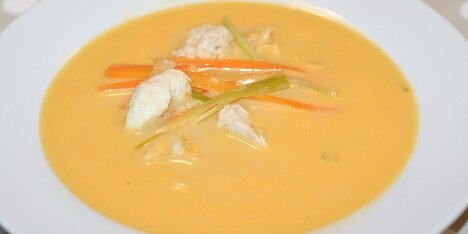 Med en lille smule fløde bliver suppen dejligt cremet.