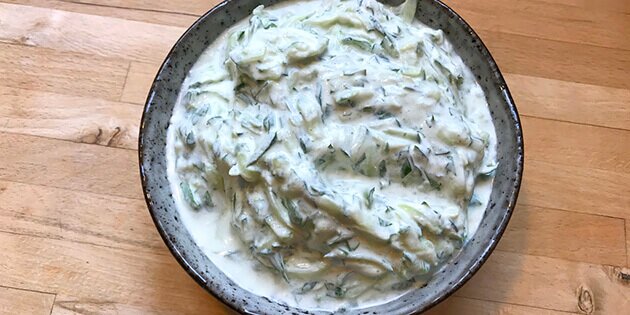 Lækker tzatziki med persille og creme fraiche